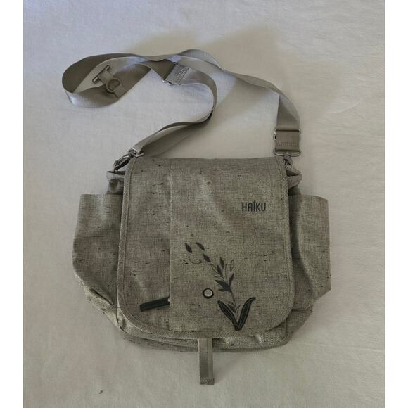 Haiku To Go Convertible Bag Eco-Friendly Messenger Style Crossbody Purse Green